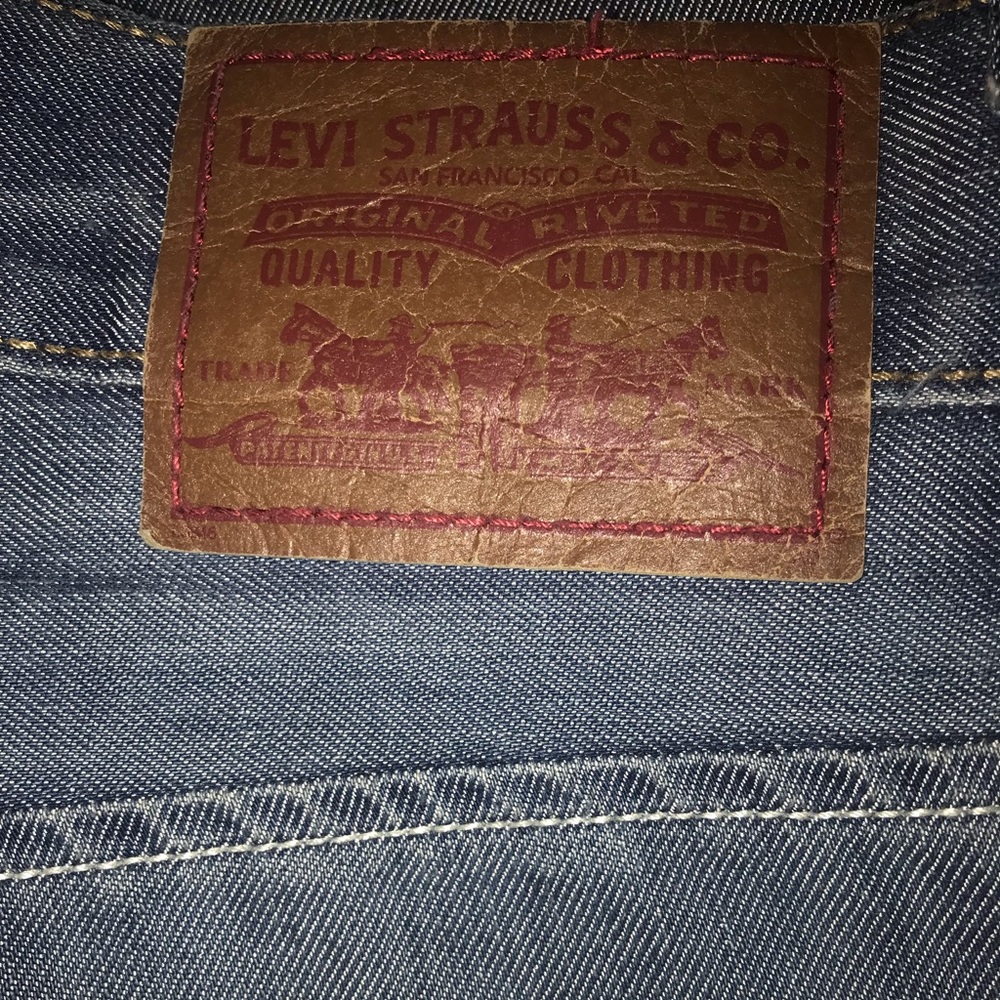 Light blue white stitch jeans